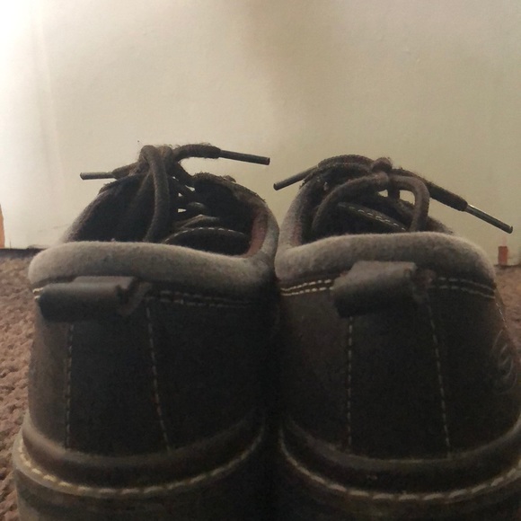 Classic Skechers - Picture 2 of 3